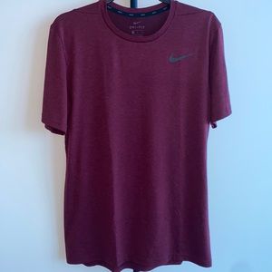 Nike Dri-Fit Men’s Tee Maroon | M